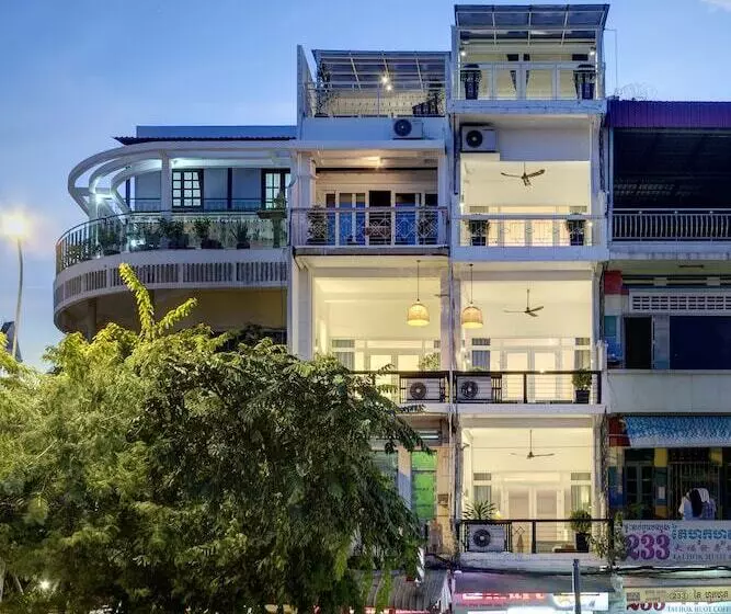 Hotelli Tao Riverside Residence