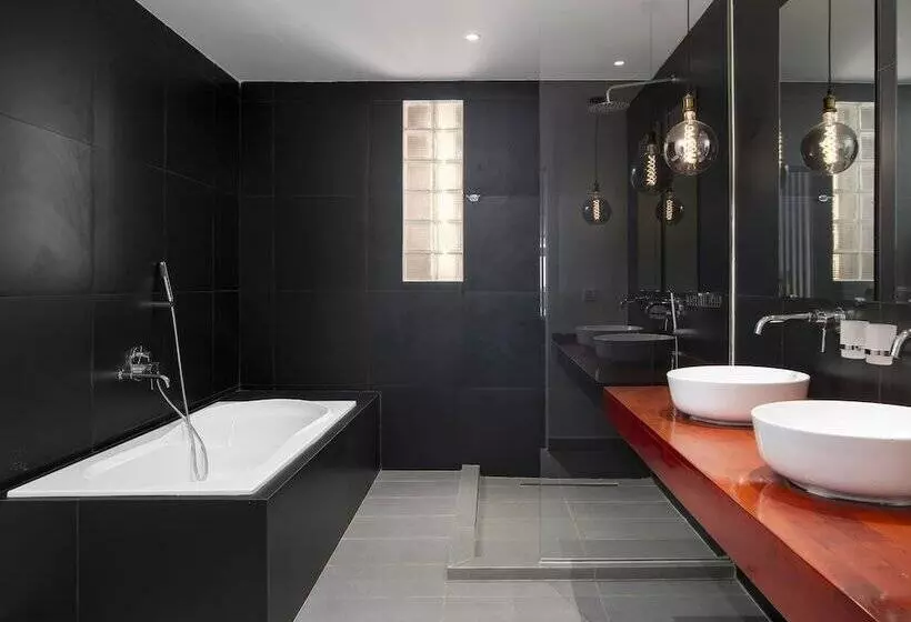 Hotelli Tao Riverside Residence