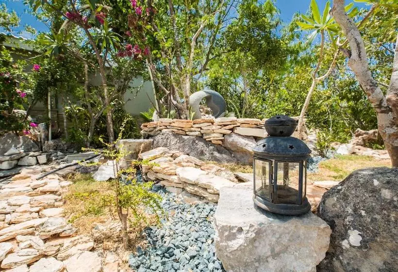 One On Marlin Resort