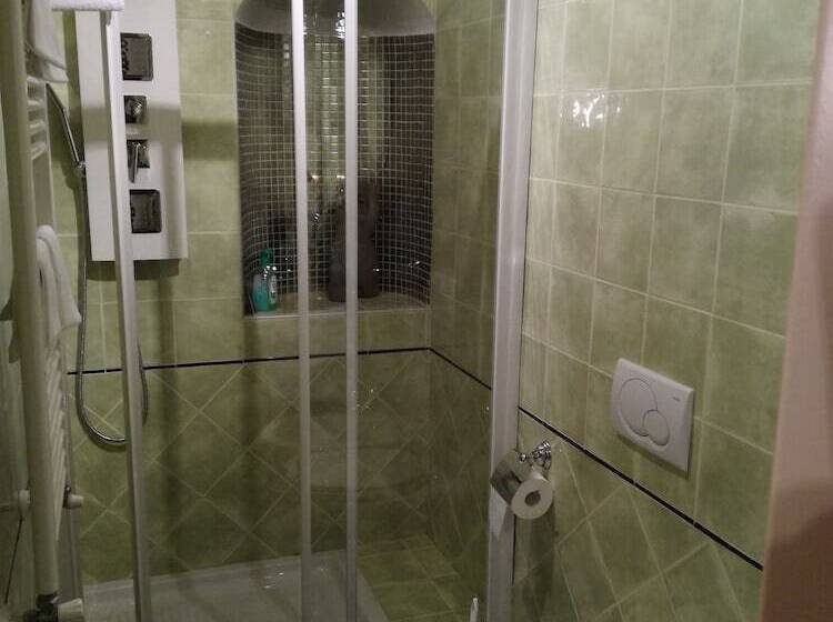 Ai Savoia B&b Guest House