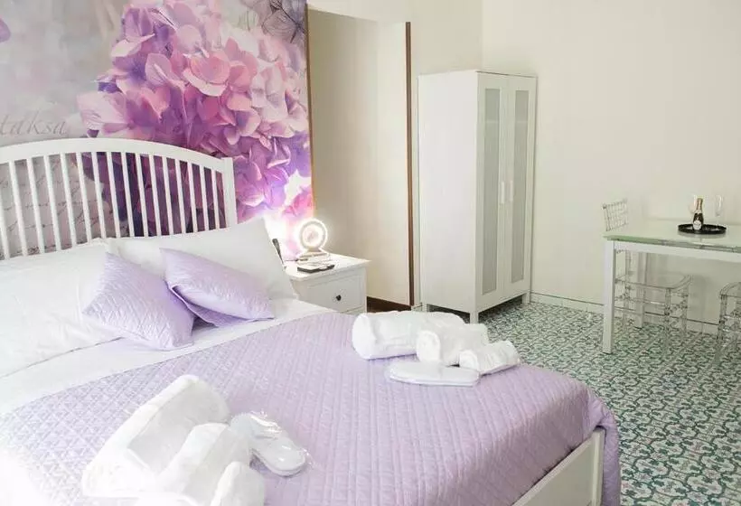 تختخواب و صبحانه Bed Boutique Napoli Colors