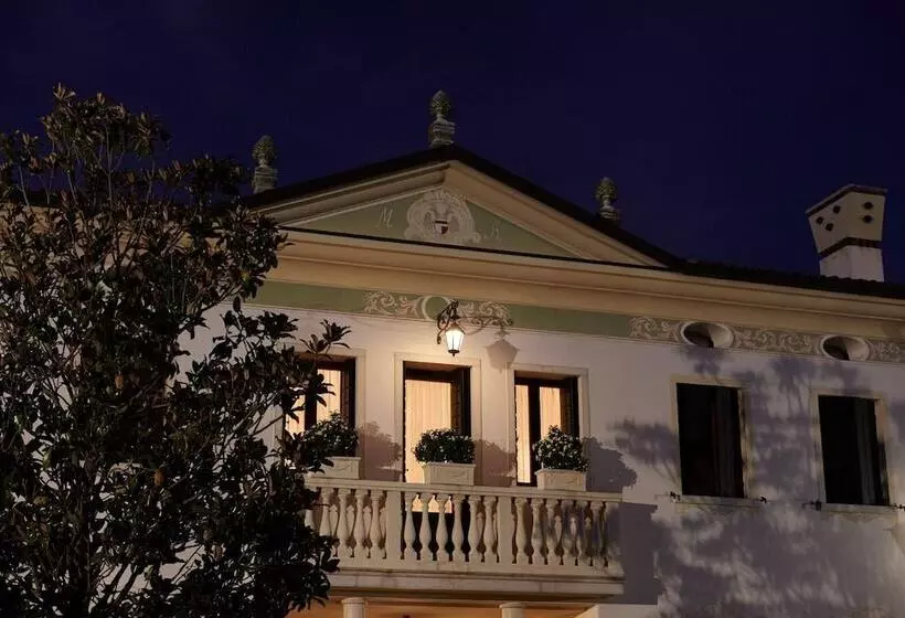 مسافرخانه Villa Serena Agriturismo