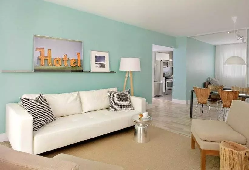 Отель 1818 Meridian House Apartments And Suites By Eskape Collection