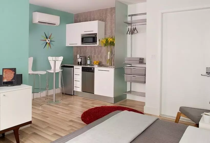 Отель 1818 Meridian House Apartments And Suites By Eskape Collection