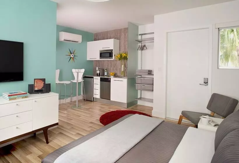 Отель 1818 Meridian House Apartments And Suites By Eskape Collection