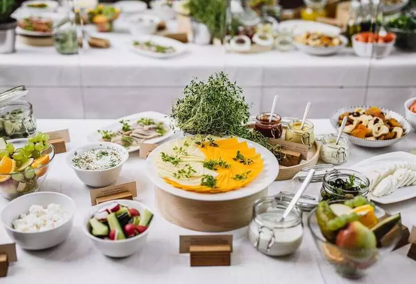 هتل Moon Garden Boutique