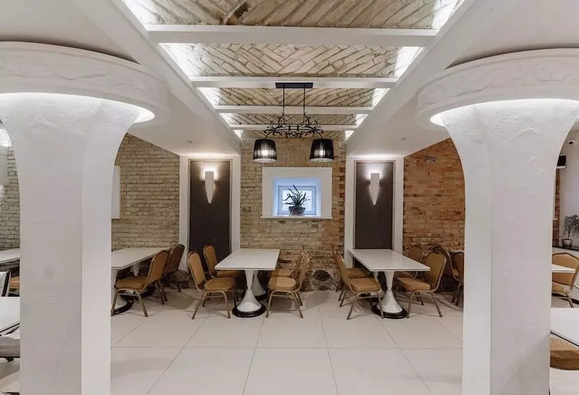 هتل Moon Garden Boutique