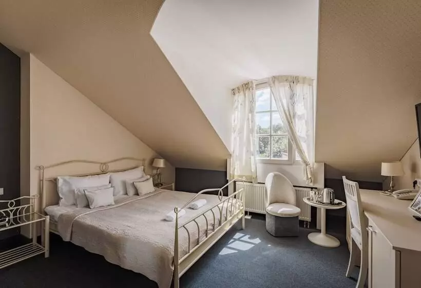 هتل Moon Garden Boutique