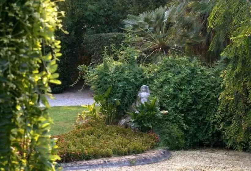 فندق Borgo Storico Seghetti Panichi