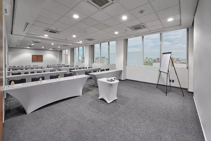 ホテル City Express Plus By Marriott Ciudad De México Patio Universidad