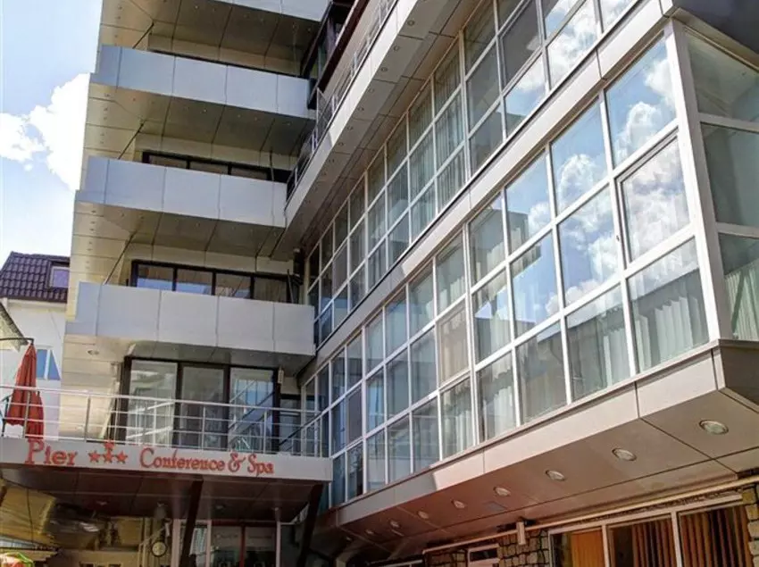 هتل Grand Pier Old Town