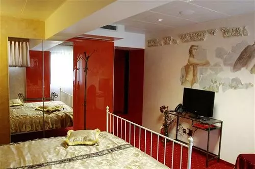 هتل Grand Pier Old Town