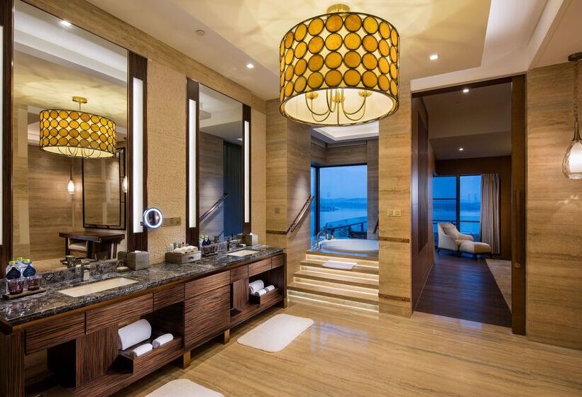 Hotel Hilton Wuhan Optics Valley