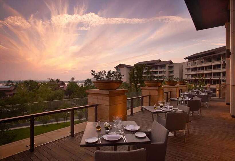 Hotel Hilton Wuhan Optics Valley