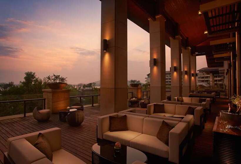 Hotel Hilton Wuhan Optics Valley