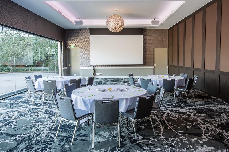 בית מלון כפרי Holiday Inn Warwick Farm, An Ihg