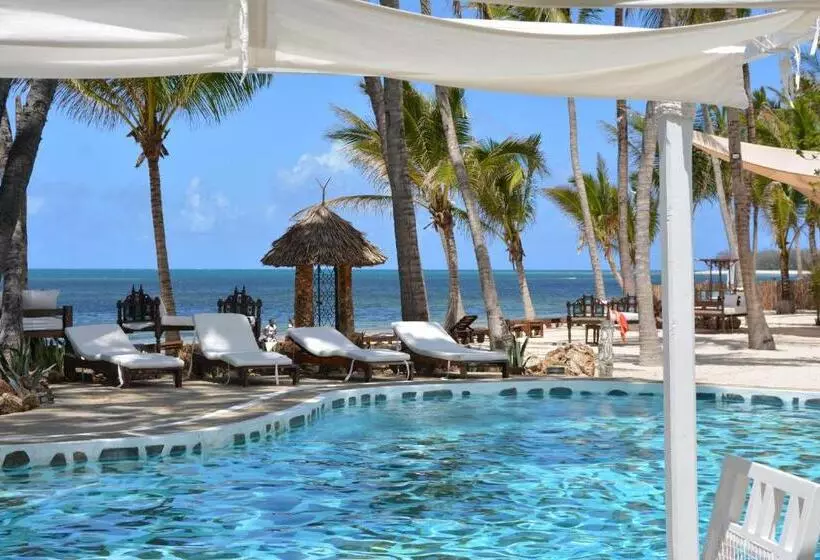 هتل Kilili Baharini Resort & Spa