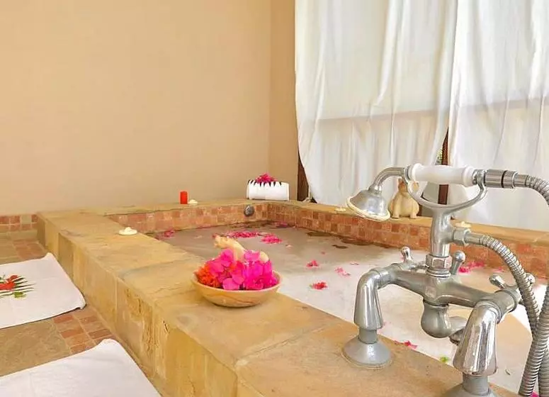 هتل Kilili Baharini Resort & Spa