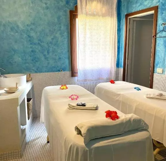 هتل Kilili Baharini Resort & Spa