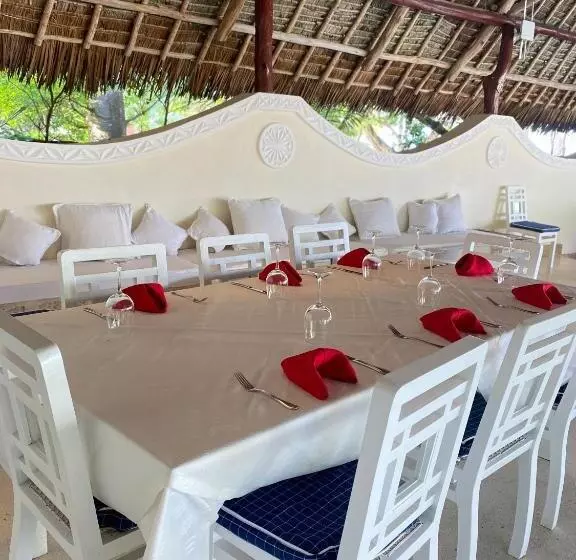 هتل Kilili Baharini Resort & Spa