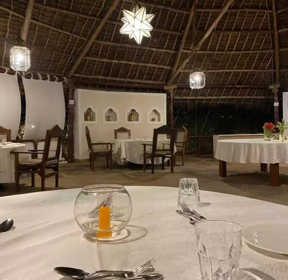 هتل Kilili Baharini Resort & Spa