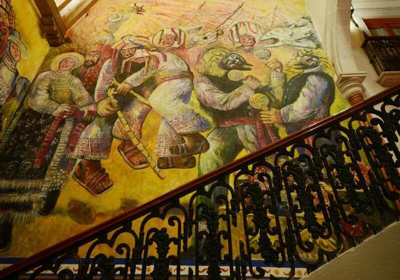 هتل Mision Patzcuaro Centro Historico