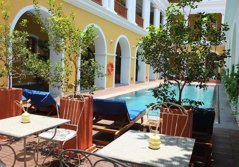 هتل Palais De Mahe   A Cgh Earth Experience