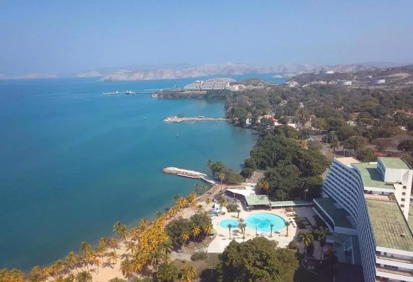 هتل Paradise Puerto La Cruz