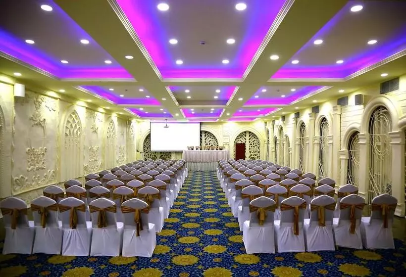 فندق Ramada By Wyndham Amritsar