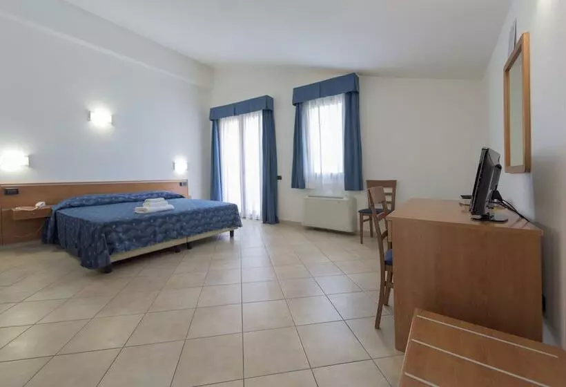 فندق Resort Isola Rossa