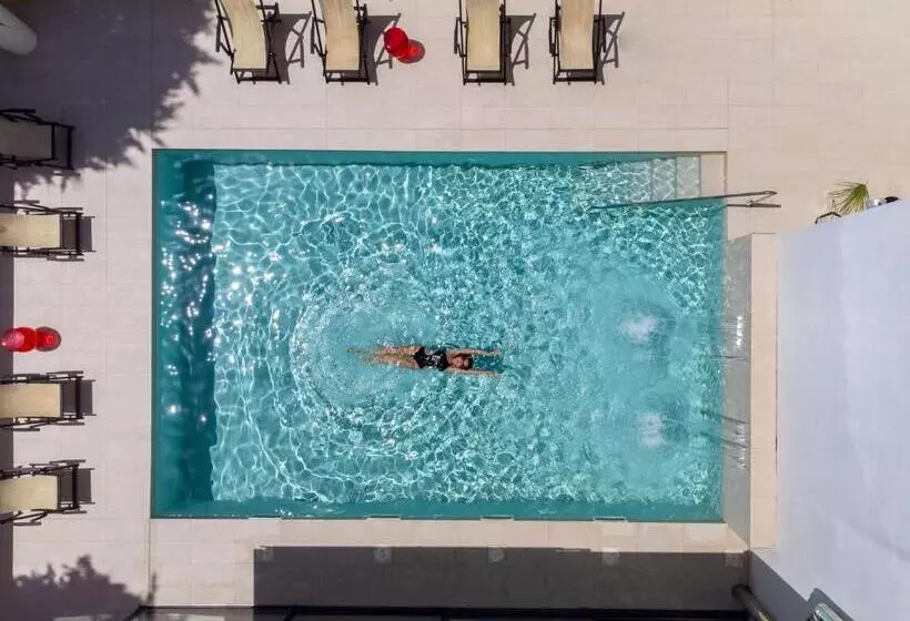 酒店 Tiffany & Resort