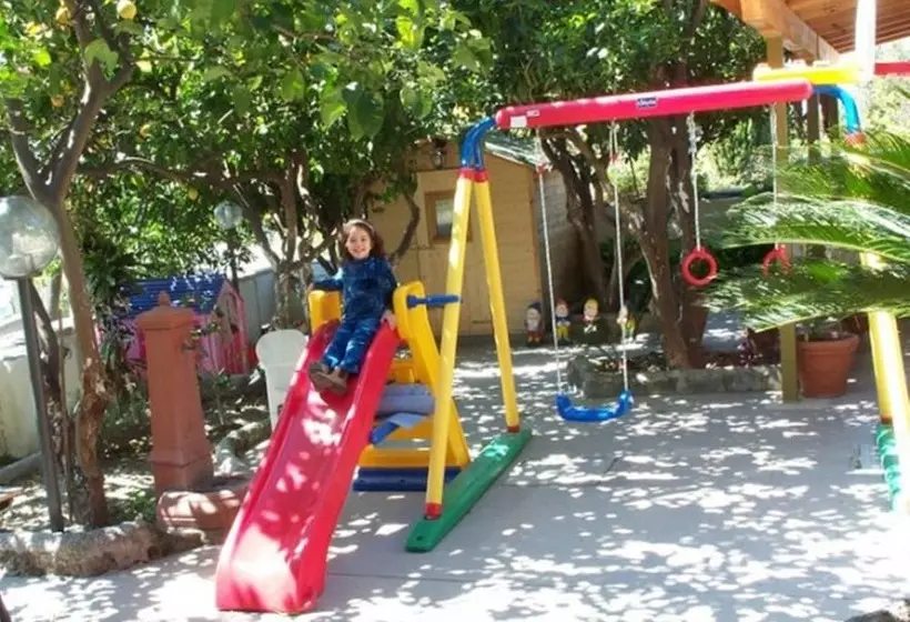 渡假胜地  Aparthotel Villa Marinù