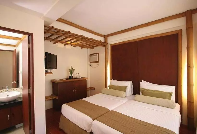 Hotelli Acuaverde Beach Resort