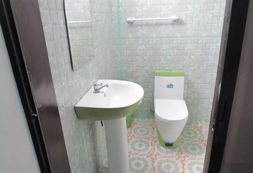 Hotelli Mope Beach Resort