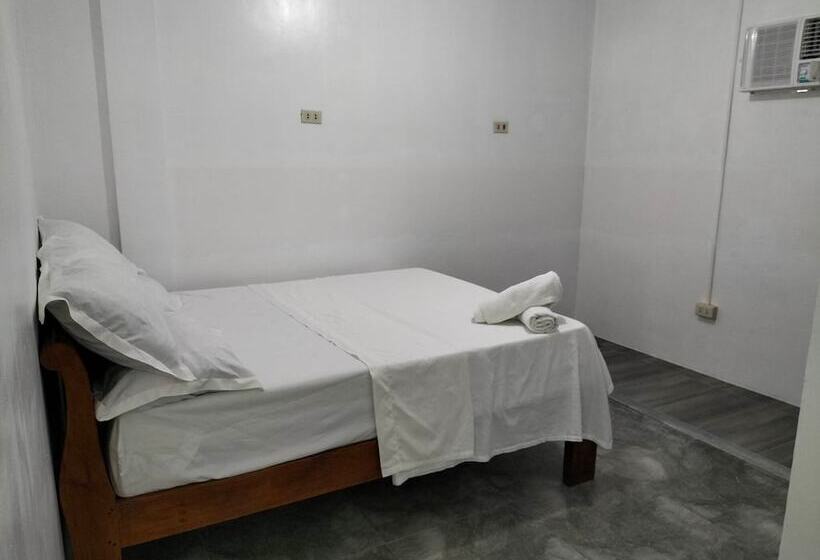 호텔 Mope Beach Resort