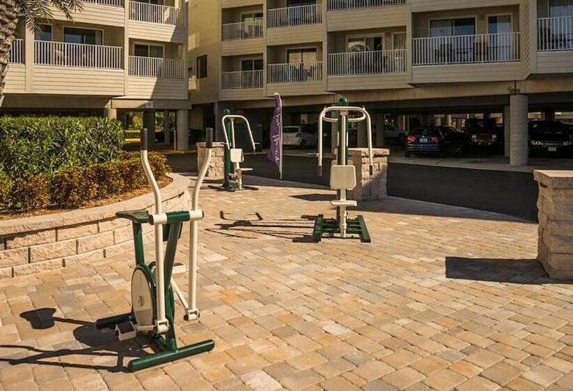 2 Bed Condo With Balcony Facing Pool And Sunsets!