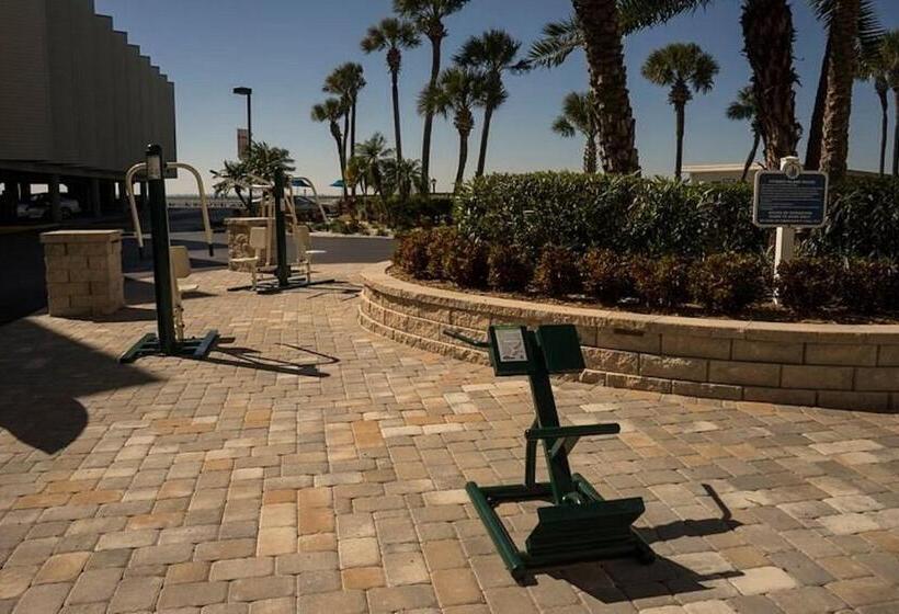 2 Bed Condo With Balcony Facing Pool And Sunsets!