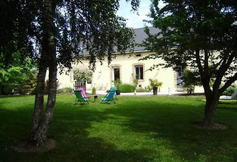 ベッドアンドブレックファースト Chambres D Hôtes Mauvierges