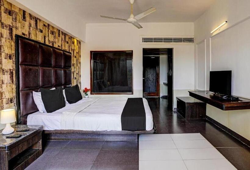 酒店 Collection O Martins Inn