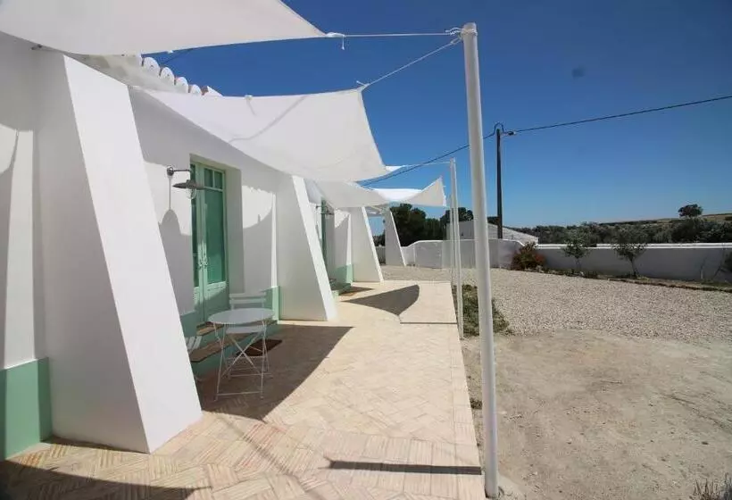 پانسیون Herdade De Alagães