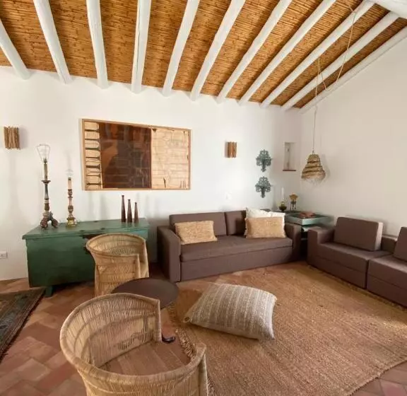 پانسیون Herdade De Alagães