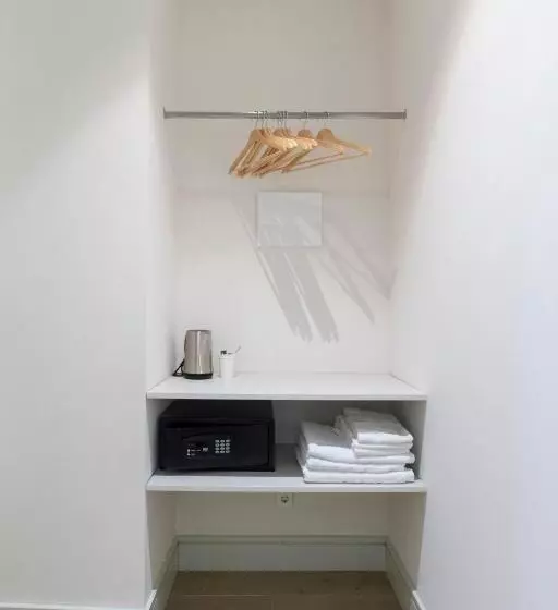 پانسیون Prado Rooms 46   Darya Living