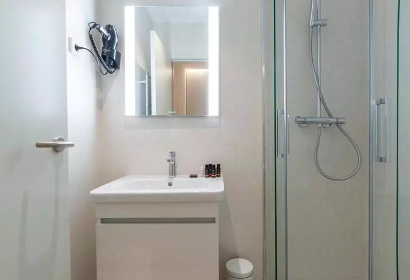 پانسیون Prado Rooms 46   Darya Living