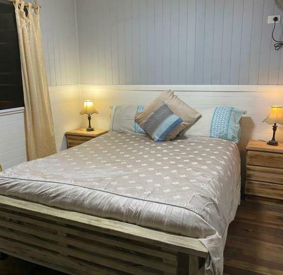 פנסיון The Wake Up Call Accommodation & Retreats   Noosa Hinterland