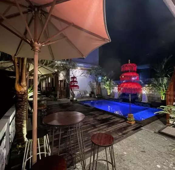 Surfers Villa And Resorts Medewi