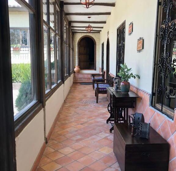 민박 Hacienda Santa Ana Lodging