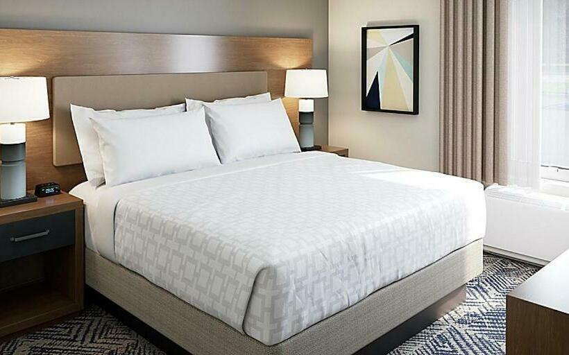 فندق Candlewood Suites  Tulsa Hills  Jenks, An Ihg
