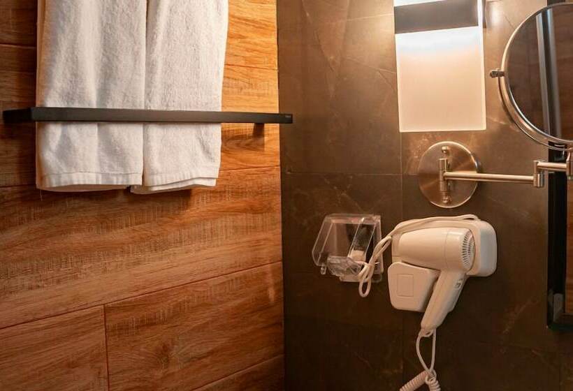 هتل Chen Beach Inn