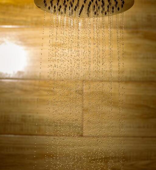 هتل Chen Beach Inn