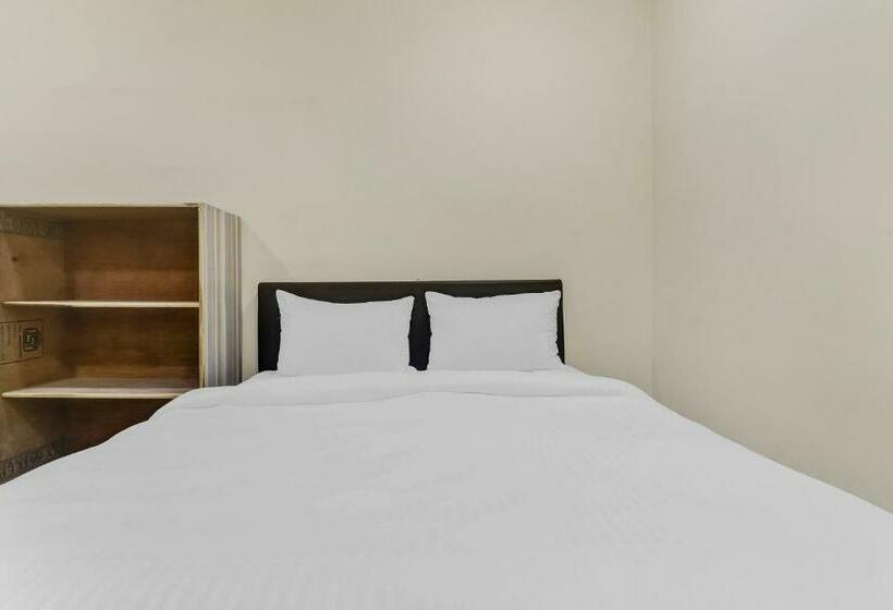 Hotel Oyo 86527 Vijay Residency